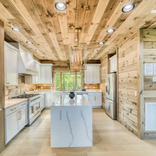 Laughing-Pines-Kitchen-1