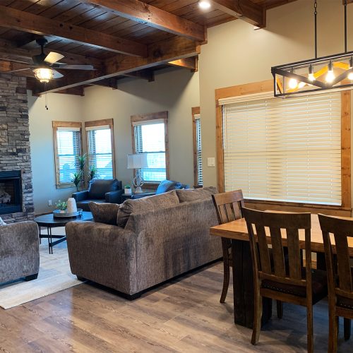 Living-Area-5-Powder-Run-Lodge