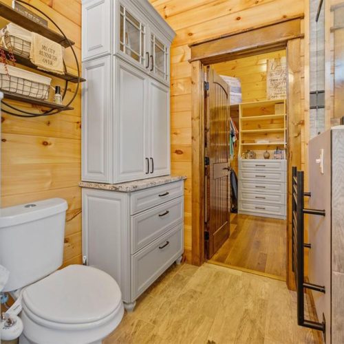 Sawtooth-Lodge-Bath-3