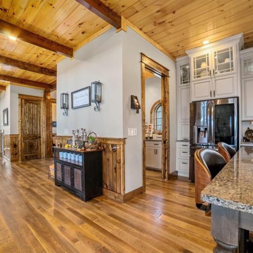 Sawtooth-Lodge-Kitchen-2