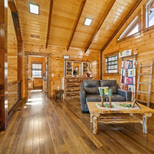 Sawtooth-Lodge-Loft-1