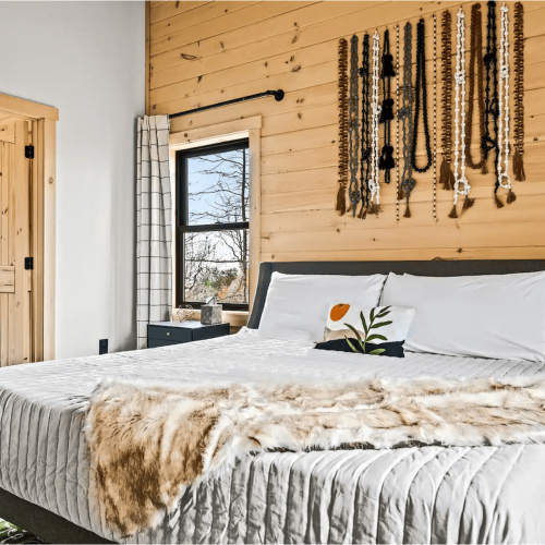 Upper-Bed-Left-1-Ash-Pass